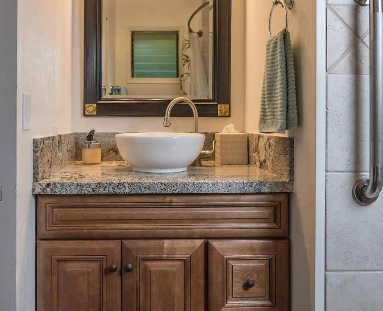 Holiday home Kaanapali Home Amazing Deals!Gorgeous Remodel-4B,4Ba Pool,Ac,Bbq, Outdr Shw-View Lahaina United States