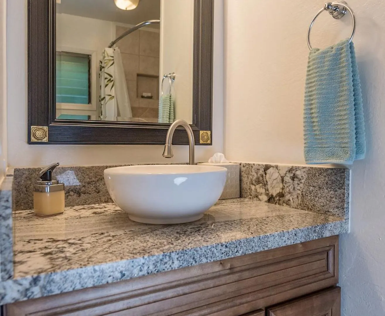 Kaanapali Home Amazing Deals!Gorgeous Remodel-4B,4Ba Pool,Ac,Bbq, Outdr Shw-View Lahaina