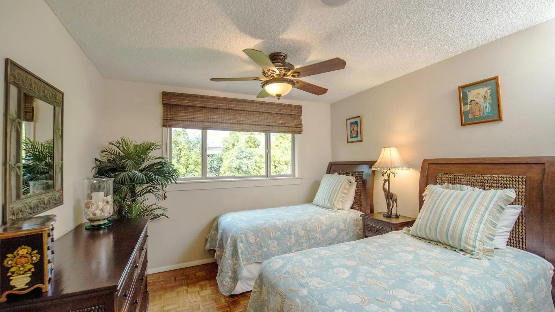 Kaanapali Home Amazing Deals!Gorgeous Remodel-4B,4Ba Pool,Ac,Bbq, Outdr Shw-View Lahaina Holiday home